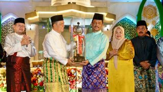 Batam Juara Umum MTQH 2024, Ansar Ahmad Menginginkan Kepri Predikat Terbaik di Nasional