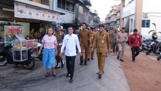 Warga Tanjungpinang Mulai Berbelanja di Pasar Baru, Lingkungannya Lebih Nyaman