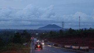 Bupati Bintan: 2024, Jalan Lintas Timur Dibikin Dua Jalur Secara Menyeluruh
