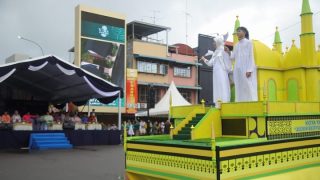 Tanjungpinang Mengusung Tema Kebesaran Kemaharajaan Melayu Pulau Penyengat pada Pawai Taaruf MTQH