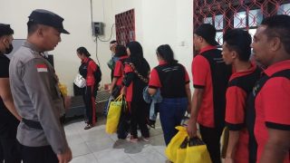 Pemulangan 39 PMI Bermasalah Menggunakan KM Umsini, Dikawal Polres Bintan