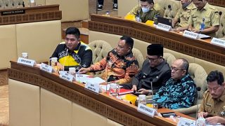 Bupati Bintan dan Komisi II DPR RI Bahas Daftar Inventarisasi Masalah Terkait 26 RUU Kabupaten/kota