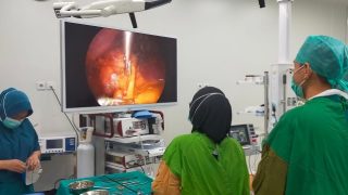 Perdana, RSUD RAT Sukses Melakukan Operasi Laparoskopi Kista Ginjal