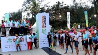 Bintan Triathlon 2024 Spektakuler, Andy Wibowo dan Ratusan Triatlet Menghadapi Rintangan Berat