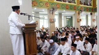 Khotbah Ansar Ahmad Saat Jadi Khatib Salat Iduladha di Batam, Pentingnya Sensitivitas Sosial