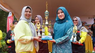 Hj Dewi Kumalasari Membuka Festival Kuliner dan Lomba Masak Berbahan Dasar Ikan di Bintan