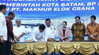 Gubernur Kepri Menyaksikan Penandatanganan Amandemen Akta Pengembangan Rempang Eco-City Batam