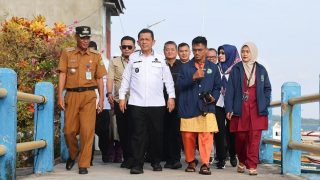 Desa Benan Menjadi Lokasi Pertama yang Disinggahi Ansar Ahmad dalam Kunkernya ke Lingga, Terima Bantuan Senilai Rp1,12 miliar