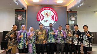 KPI Daerah Riau-KPI Kalsel Bahas Penguatan Kelembagaan dan Pengawasan Jelang Pilkada 2024