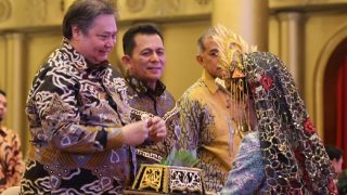 Peringatan Harkopnas Ke-77 di Batam, Airlangga: Fokus pada Digitalisasi dan Modernisasi Koperasi