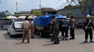 Razia di Pelabuhan Roro Tanjung Uban, Mobil Pembawa Puluhan Kilogram Daging Babi Disuruh Balik ke Batam