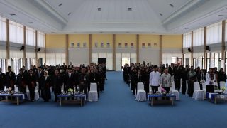 Jelang HUT Kemerdekaan RI, 153 PNS di Bintan Terima Tanda Kehormatan Satyalancana Karya Satya