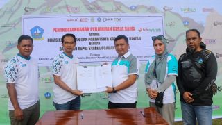 Disbudpar Bintan dan BRK Syariah Menandatangani MoU Layanan QRIS bagi Pelaku Ekonomi Kreatif