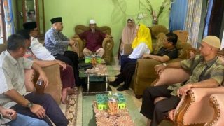 Maju Pilkada, Cen Sui Lan dan Jarmin Sidik Minta Restu ke Muhammad Jamil