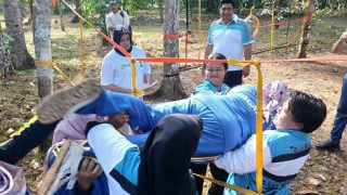 Menyuguhkan Game Tradisional, Berikut Daftar Pemenang Trekking Gunung Bintan dan Durian Party 2024