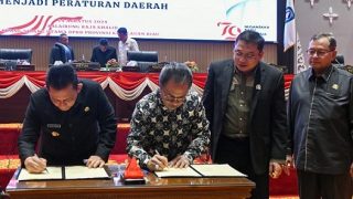 Perda Perubahan APBD 2024 Kepri Disahkan, Belanja Daerah Bertambah Rp213,96 Miliar