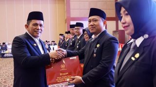 Ansar Ahmad Menyanjung Kinerja Pegawai, 366 ASN Kepri Terima Satyalancana Karya Satya