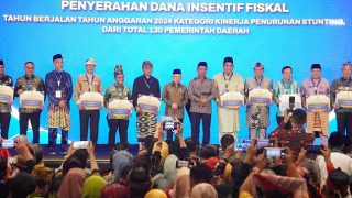 Bupati Bintan Menerima Insentif Fiskal Percepatan Penurunan Stunting Senilai Rp5,9 Miliar, Diserahkan Wapres RI