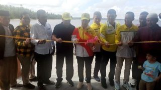 Cen Sui Lan Meningkatkan Ekonomi Masyarakat Natuna Lewat Pembangunan Pasar Ikan Terapung
