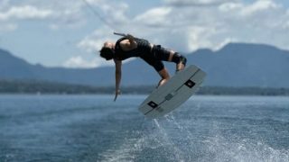 Jason Atlet Ski Air Menambah Medali Emas buat Kepri di PON XXI Aceh-Sumut