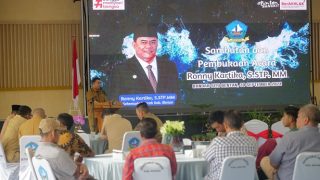 Dinas Perikanan Bintan Menyerahkan Bantuan Perikanan dari Pokir Dewan