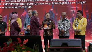 Pemprov Kepri Meraih Penghargaan UKPBJ Proaktif dengan Capaian UMK Tertinggi