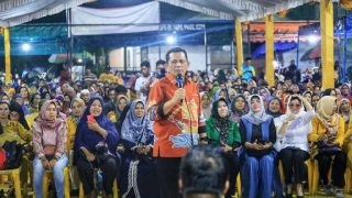 Ansar Ahmad Menyampaikan Perkembangan Pembangunan Jembatan Batam-Bintan di Griya Hang Tuah Permai