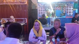 Cen Sui Lan dan Jarmin Sidik Ingin Mengembangkan Pantai Piwang Menjadi Destinasi Wisata Kuliner di Natuna