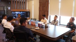Kapolres Bintan dan DEMA STAIN SAR Bahas Laka Lantas hingga LKDM