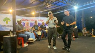 Hari Jadi Kota Otonom, Turis Singapura Ikut Bergoyang dengan Randai IKKS Batobo Tanjungpinang