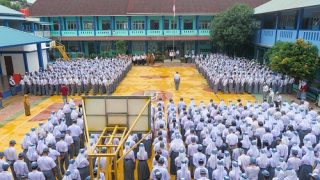 Plt Gubernur Kepri Mendorong Pelajar Meraih Cita-cita Lewat Pemanfaatan Teknologi