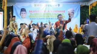 Ratusan Warga Perumahan Hang Tuah Permai Tanjungpinang Meneriakkan Ansar Ahmad 2 Periode