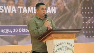 Sekda Bintan Membuka Mubes Ke-IV Himpunan Mahasiswa Tambelan