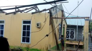 Total 57 Rumah Warga Terdampak Bencana Angin Kencang di Mantang-Bintan, Termasuk Milik Rano Karno