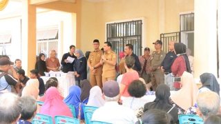 Diserahkan Langsung Ahdi Muqsith, BLT Lansia Tahap II Dimulai