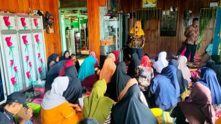 Kampanye di Teluk Labuh, Cen Sui Lan dan Jarmin Sidik Menyuguhkan Program Pinjaman Lunak Bantuan Usaha