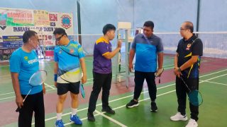 Turnamen Badminton PWI Bintan Dimulai, 14 Regu Rebut Hadiah Jutaan Rupiah