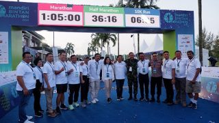 Polres Bintan Menurunkan Puluhan Personel pada Event Mandiri Bintan Marathon 2024 di Bintan Resorts