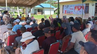 Kampanye Cen Sui Lan dan Jarmin Sidik di Desa Gunung Durian, Daeng Rusnadi Turun Gunung