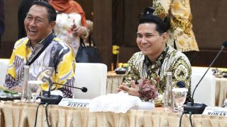 Plt Bupati Bintan Mengikuti RUPS Luar Biasa Bank Riau Kepri Syariah