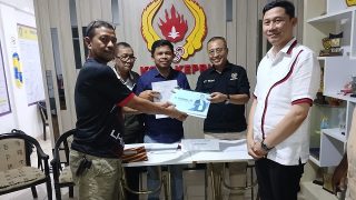 Setelah Usep RS, Giliran Suhadi ST Menyerahkan Berkas Pendaftaran Bacalon Ketua Umum KONI Kepri