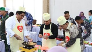 Hari Ibu 2024, Bupati Bintan Mengikuti Lomba Memasak
