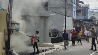 Instalasi Listrik KCP Kas Tamiang Bank BCA Terbakar, Polsek Tanjungpinang Kota Turun Tangan