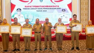 Menjelang Akhir Tahun 2024, Pemprov Kepri Beri Penghargaan kepada Enam OPD