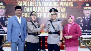 Jumat Pagi, AKBP Riky Iswoyo dan AKBP Yunita Stevani Sertijab di Polres Bintan