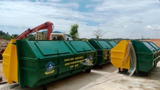 Tahun 2024, Pemkab Bintan Mengadakan 1 Unit Dump Truk Pengangkut Sampah