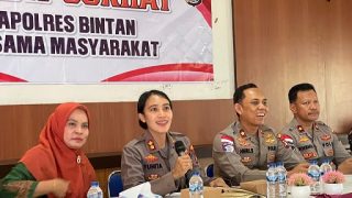 Perdana, AKBP Yunita Stevani Menggelar Jumat Curhat, Simak Permintaan Warga Teluk Sasah