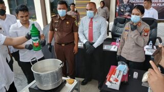 Nelayan Menemukan Hampir Sekilo Sabu di Pantai Bintan, Dimusnahkan Pakai Wipol