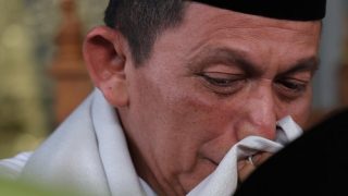 Salat Id Idulfitri di Pulau Terong, Gubernur Kepri Menyentuh Jemaah Melalui Khutbah