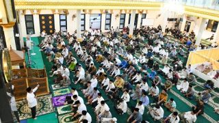 Gubernur Kepri Mengajak Menteri Kebudayaan RI Safari Ramadan ke Masjid Al Uswah Tanjungpinang